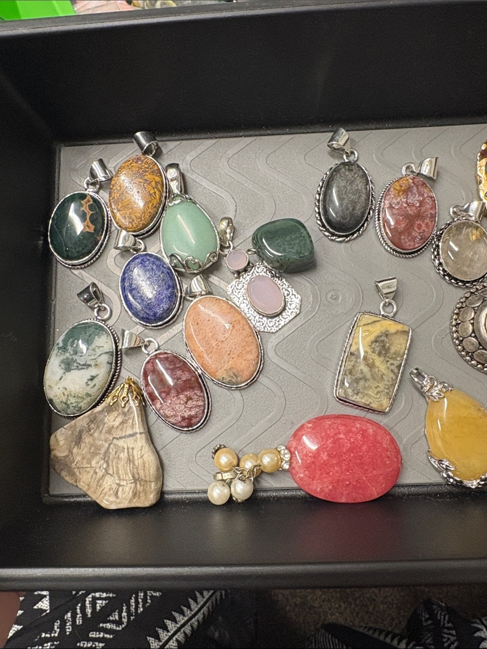 Stone Pendant winner’s choice
